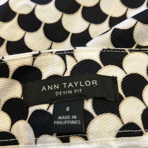 Ann Taylor Black and White Patterned Pants Devin fit Size 8 EUC - Picture 8 of 10